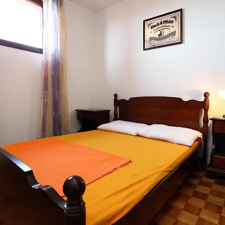 Διαμέρισμα Three-bedroom Spacious Modern Ss