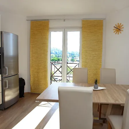 Three-bedroom Spacious Modern Ss Lucija